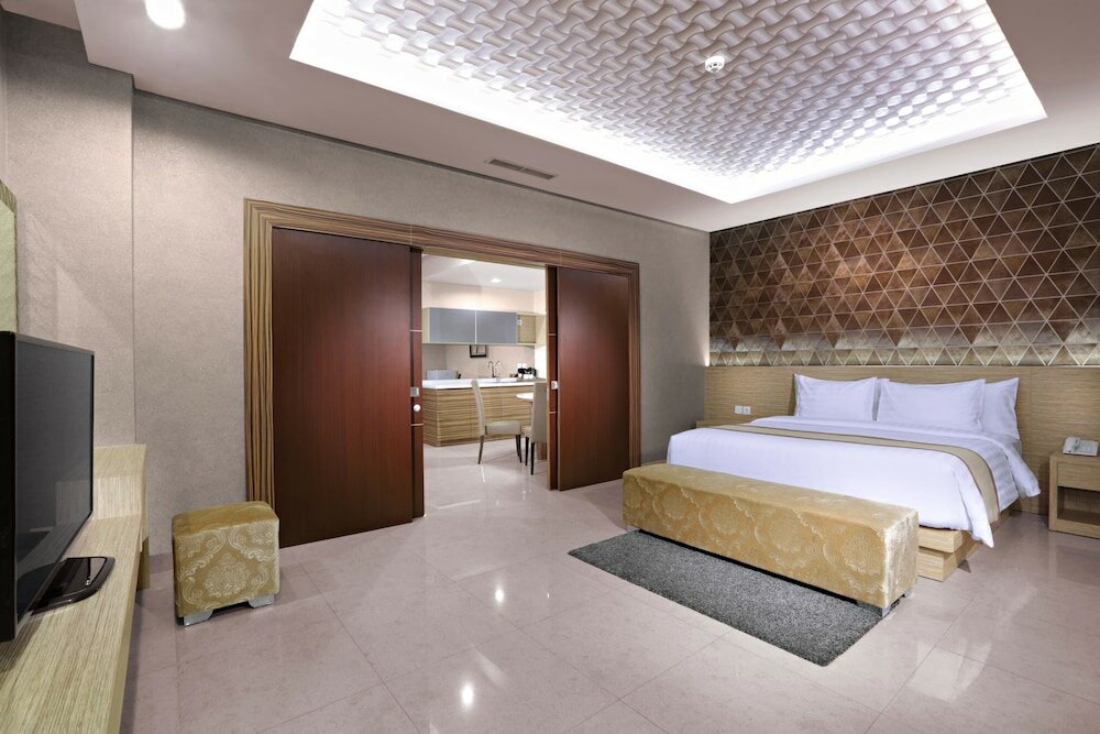Фото Aston Imperial Bekasi Hotel & Conference Center