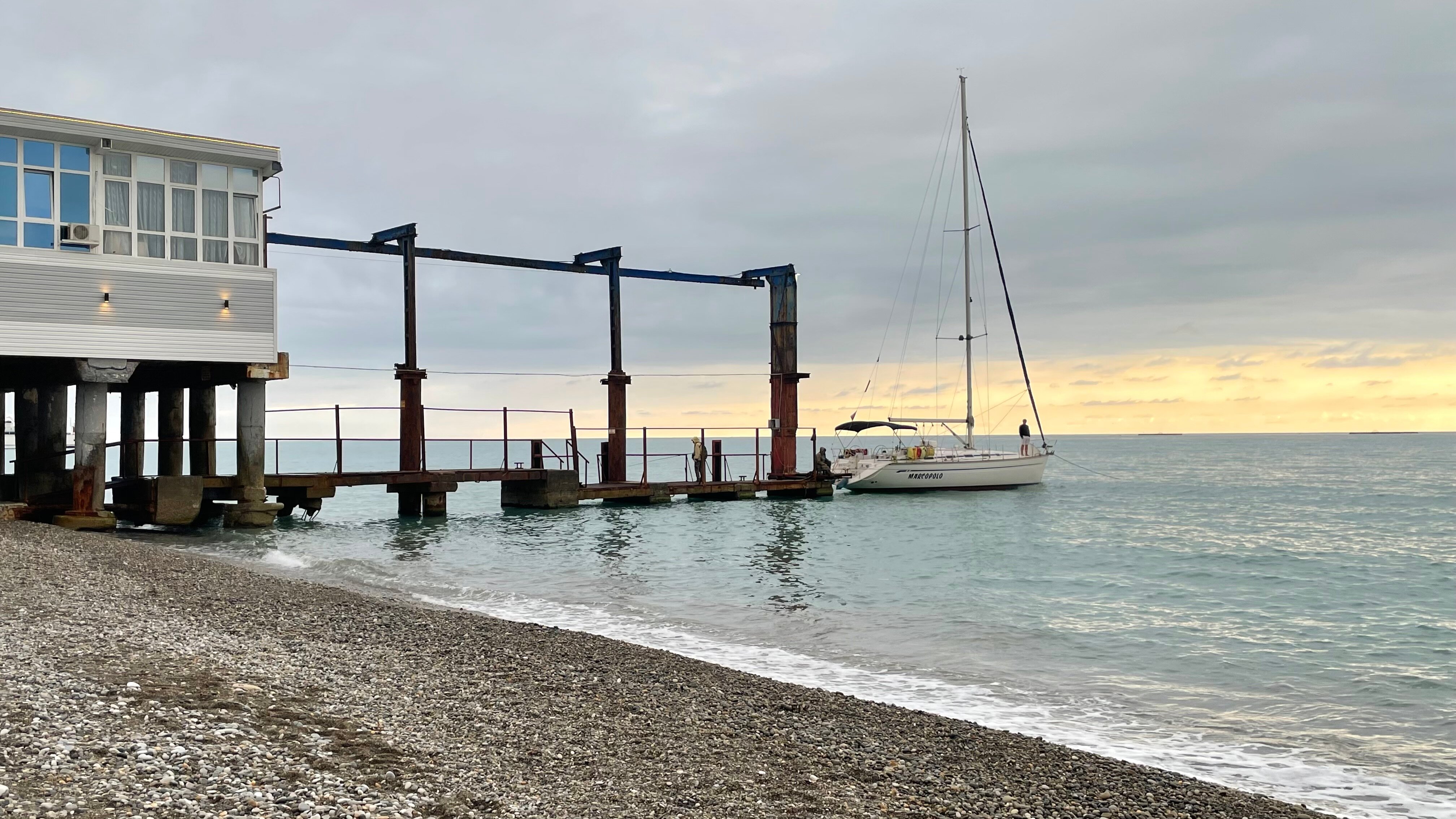 Фото отеля 2