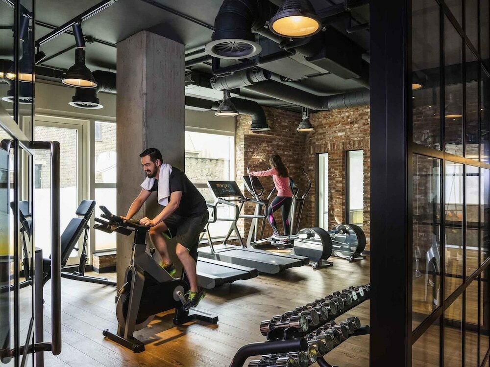 Фото Novotel London Canary Wharf