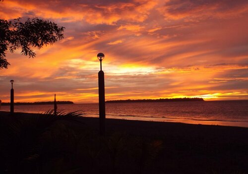 Гостиница Gustav's Place Beach & Diving Resort в Провинции Западный Миндоро