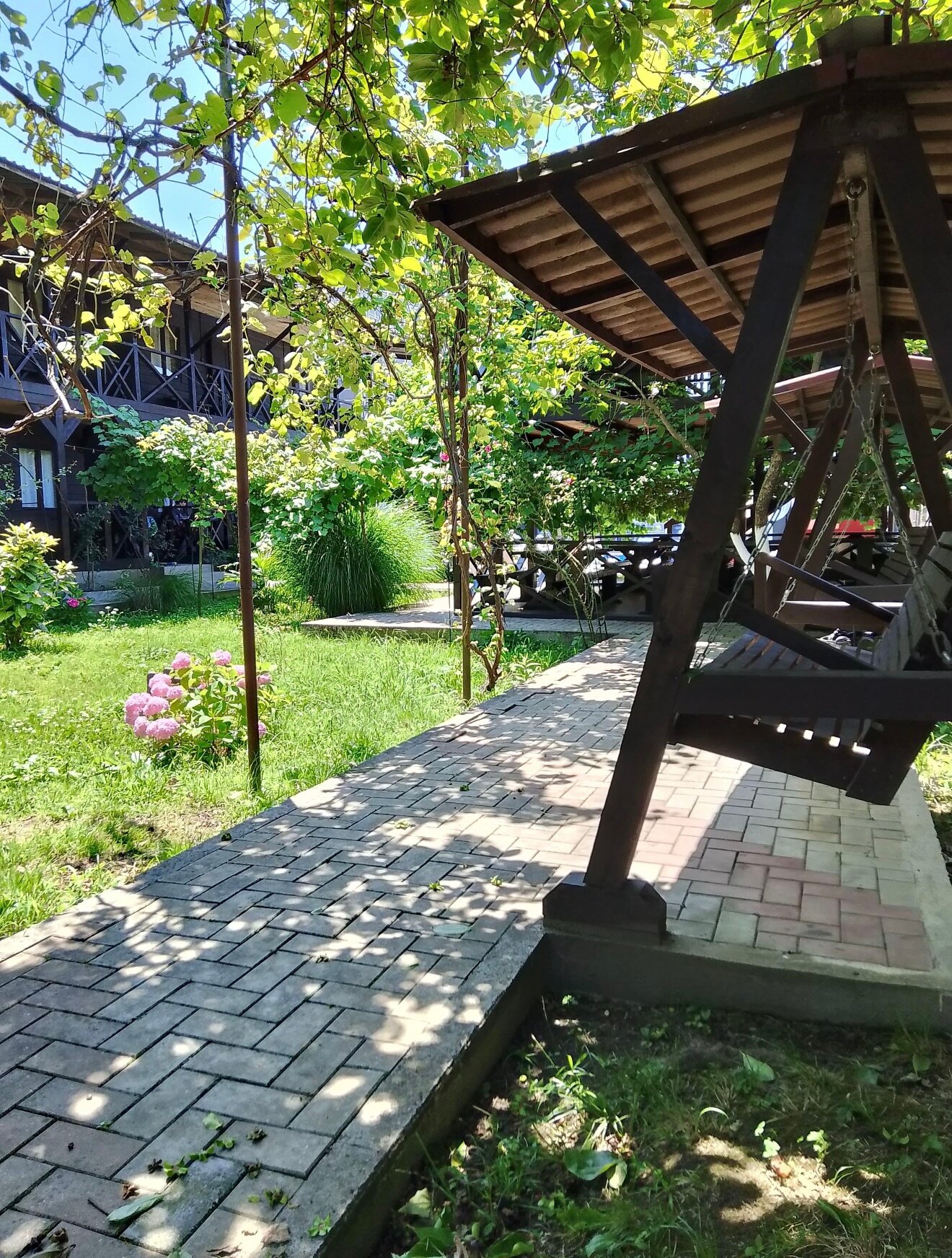 Фото отеля 2