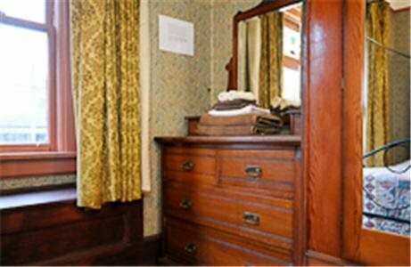 Внешний вид отеля Marketa's Bed & Breakfast в Виктории, фото 4