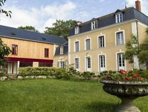 Гостиница À L'Ombre D'Azay в Шиноне