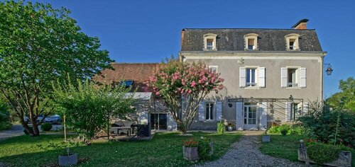 Гостиница Le Kouloury в Гурдоне