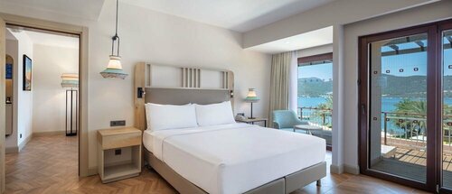 Гостиница DoubleTree by Hilton Bodrum Isil Club All-Inclusive Resort в Бодруме