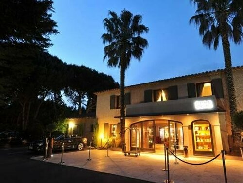 Гостиница La Villa Dune, Hôtel & SPA Nuxe в Драгиньяне