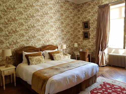 Гостиница Chateau De Lalande в Перигё