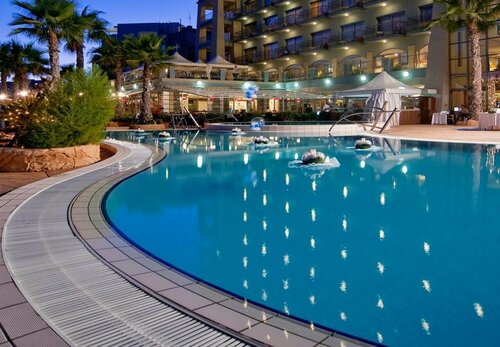 Гостиница Cavalieri Hotel Malta, a member of Radisson Individuals на Мальте