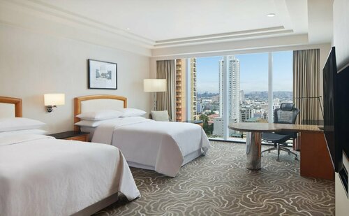 Гостиница Sheraton Manila Bay в Маниле