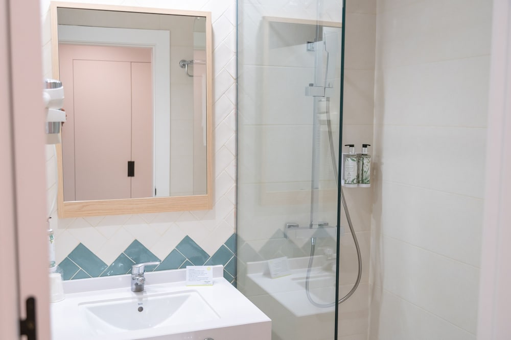 Фото Hotel Sercotel Carlos III