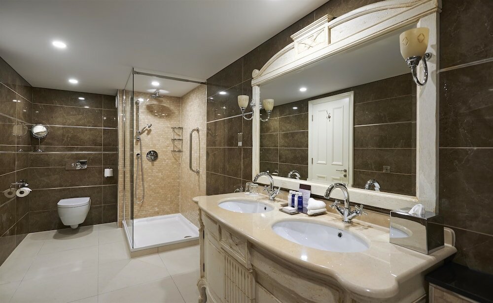 Фото DoubleTree by Hilton Hotel & SPA Liverpool