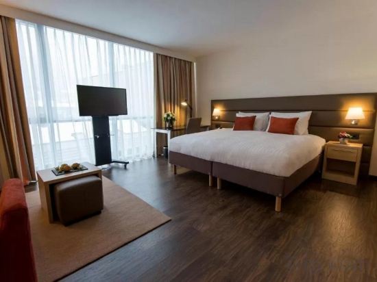 Фото Residence Inn by Marriott Sarajevo