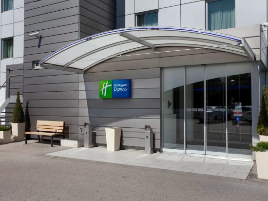 Фото Holiday Inn Express Geneva Airport by IHG