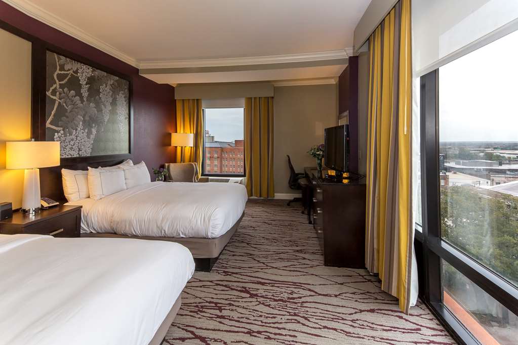 Фото DoubleTree by Hilton Hotel Savannah Historic District