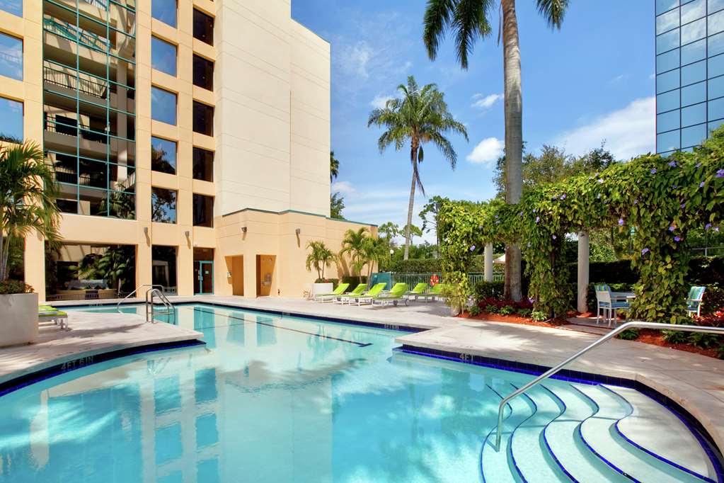 Фото Hilton Boca Raton Suites