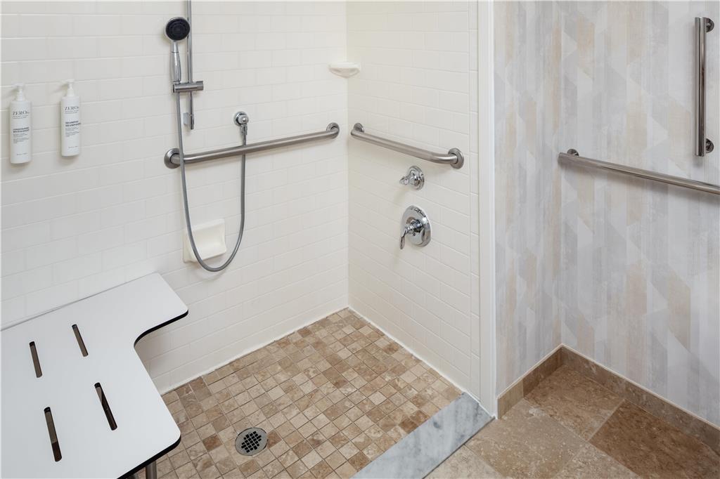 Фото Hampton Inn Nashua