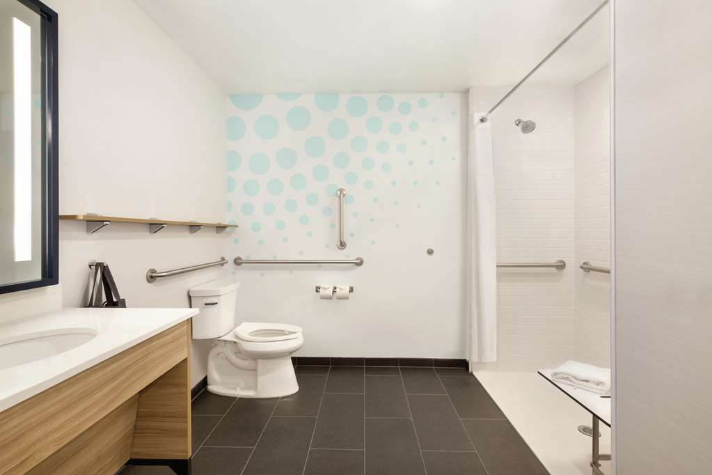 Фото Tru by Hilton Meridian Boise West Id