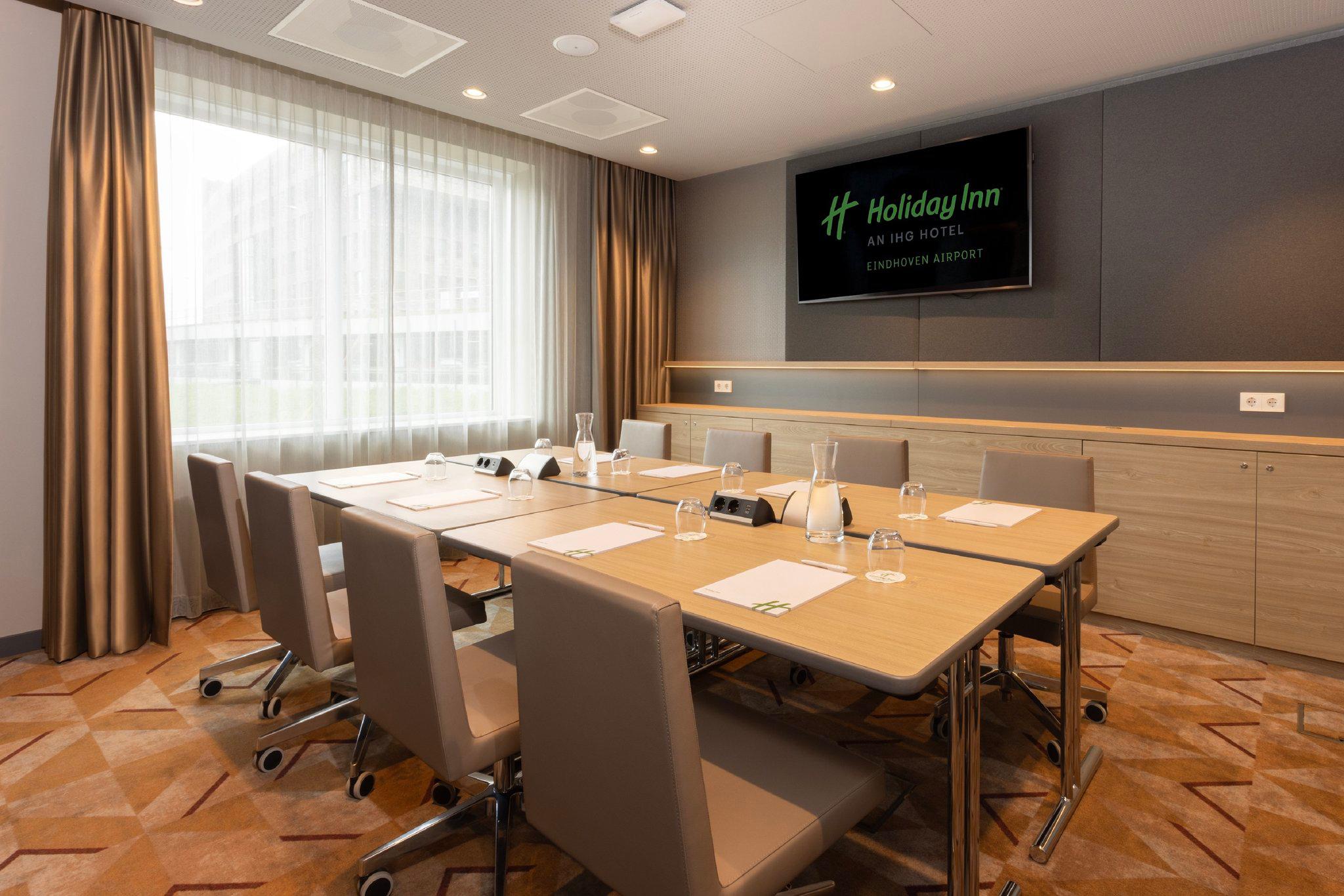 Фото Holiday Inn Eindhoven Airport