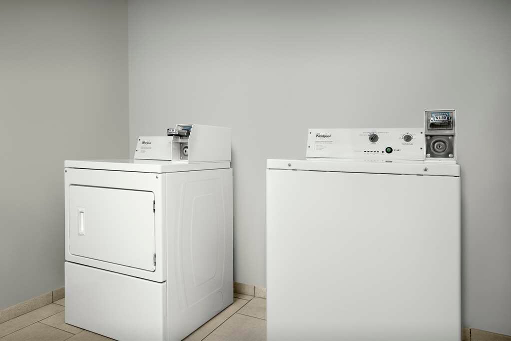 Фото Comfort Inn & Suites Airport