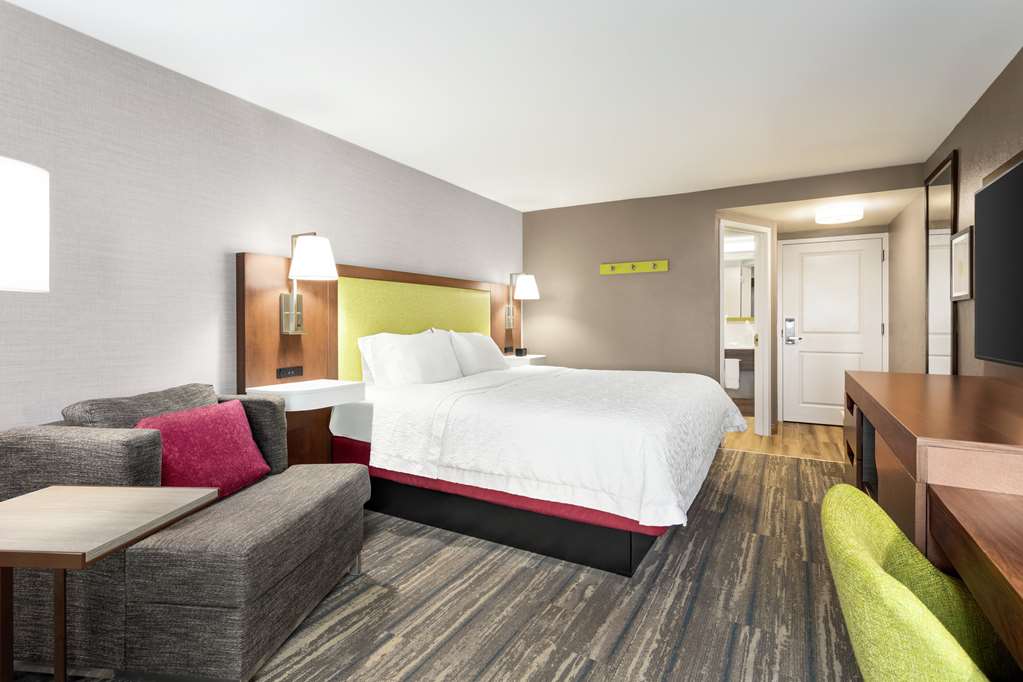 Фото Hampton Inn Milwaukee/Brookfield