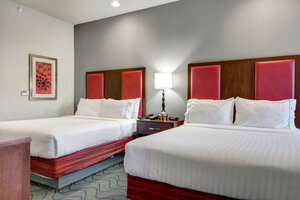 Гостиница Holiday Inn Express & Suites Oklahoma City North