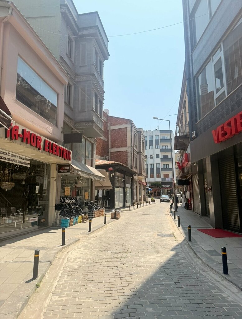 Shopping mall Bedesten Bazaar, Ortahisar, photo