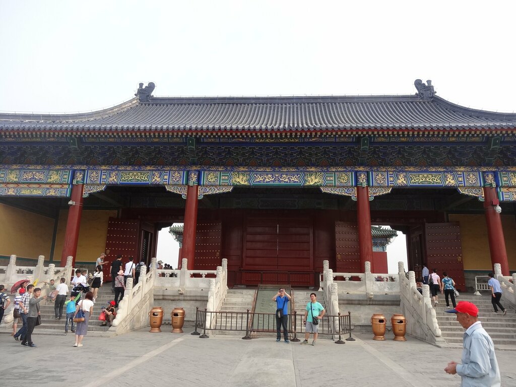 Landmark, attraction Gate of Prayer for Good Harvest, Beijing, photo