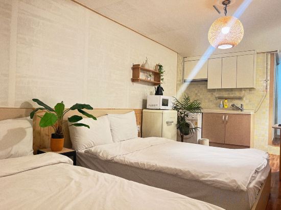 Фото Jnineguesthouse