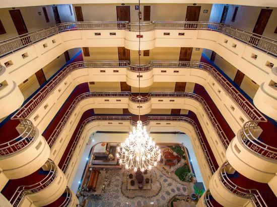 Фото отеля 2