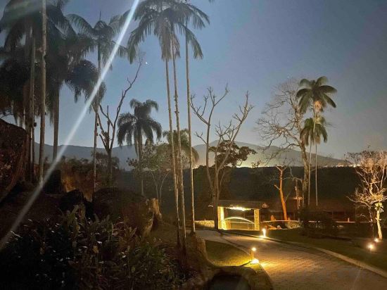 Фото Casa de Vidro - Hospedar com Propósito