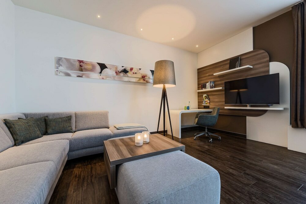 Фото Park Inn by Radisson Neumarkt