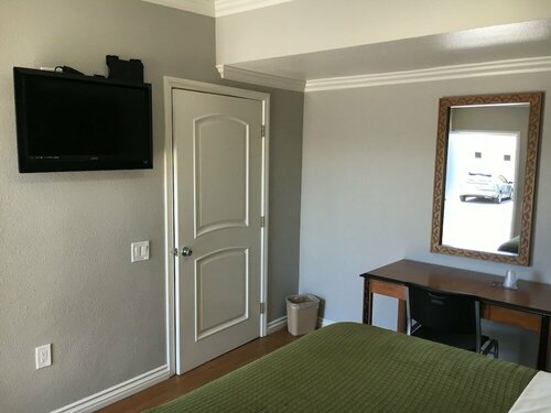 Гостиница Town House Motel в Комптоне