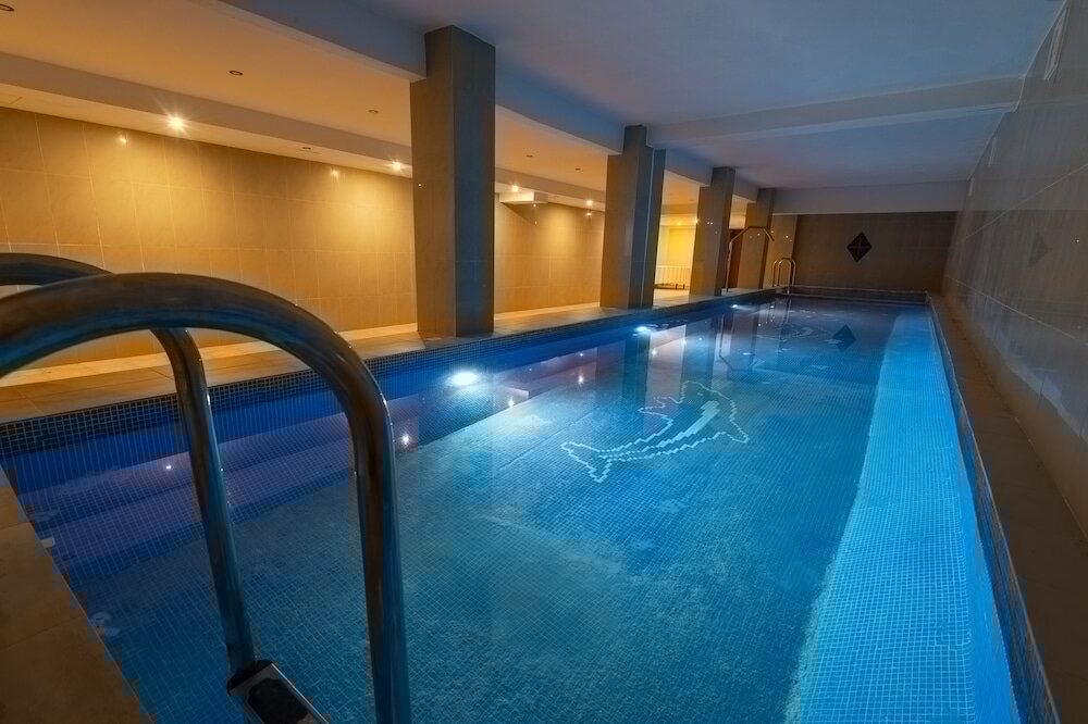 Фото Dolphin Resort Hotel & Conference