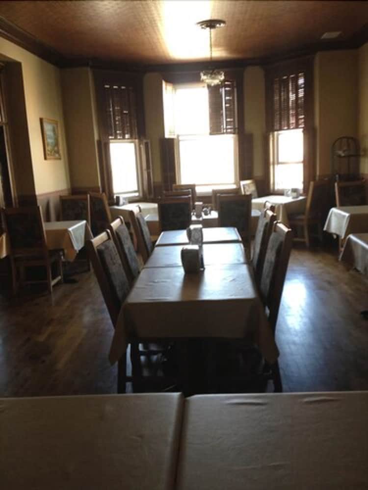 Фото Auberge Montebello