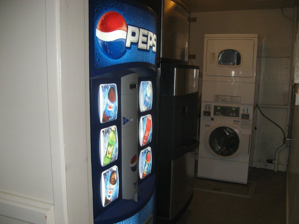 Фото Slemon Park Hotel & Conference Centre