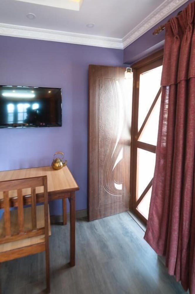 Фото Be Here Now Guest House