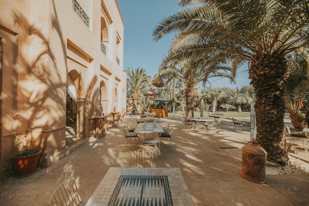 Фото Villa Le Perroquet Bleu