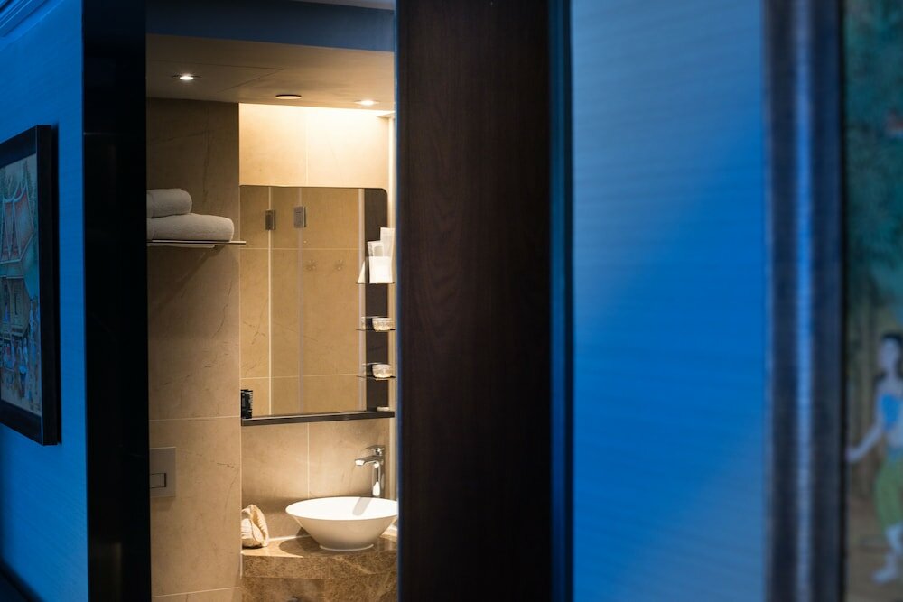 Фото Soravit on Granville