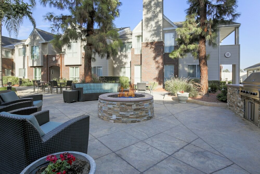 Фото Residence Inn by Marriott Bakersfield