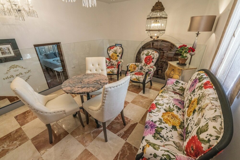 Фото Rey Don Pedro Luxury Home