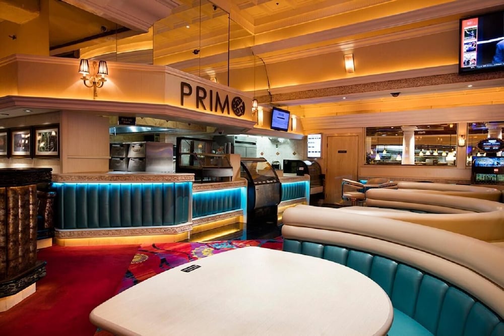 Фото Western Village Inn & Casino