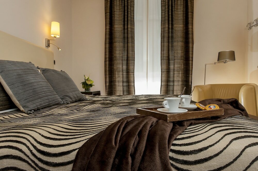 Фото Daphne Luxury Suites