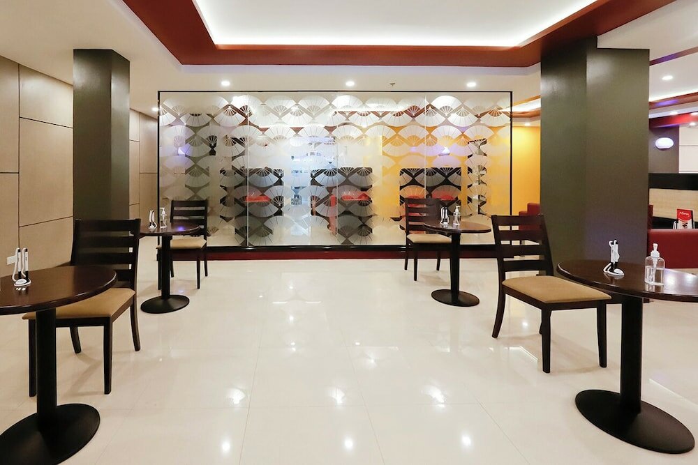 Фото Hotel Sogo Lrt Monumento Station