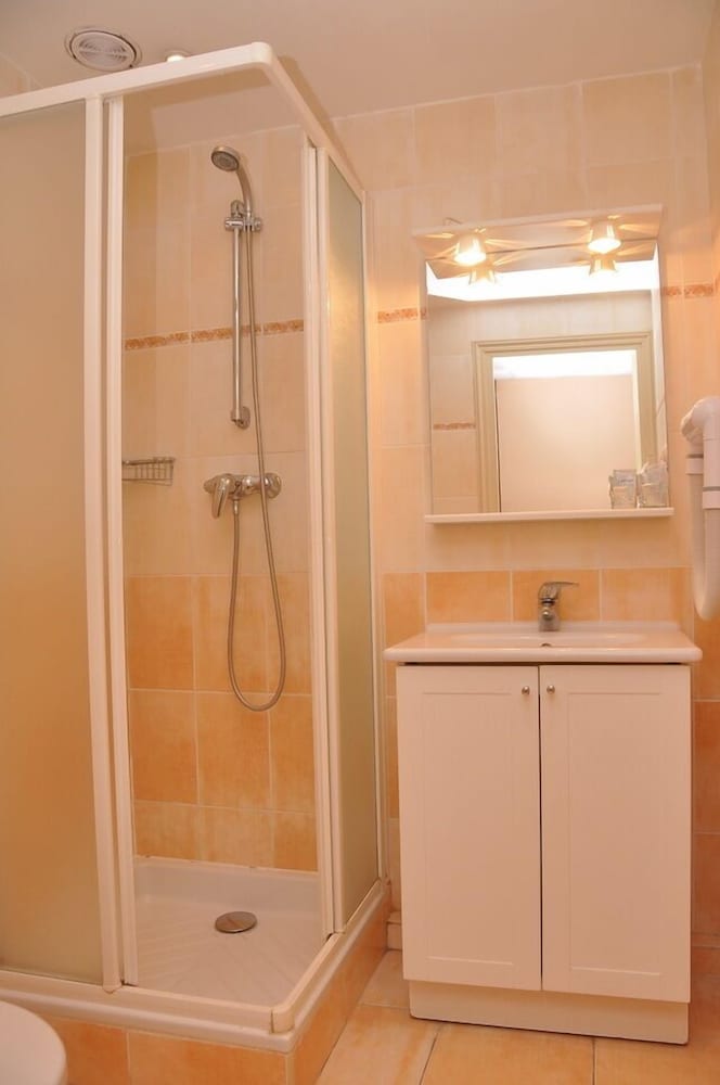 Фото Hotel Lou Castelet