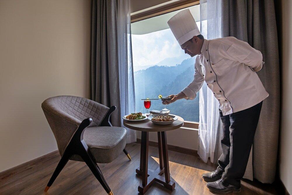 Фото Sterling Nainital