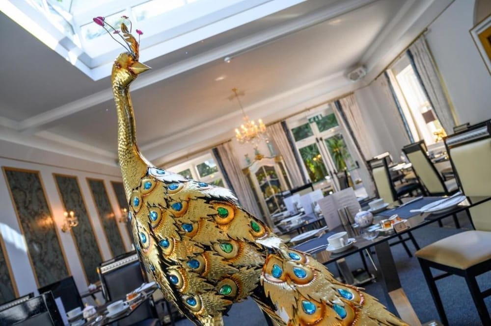 Фото Derby Manor