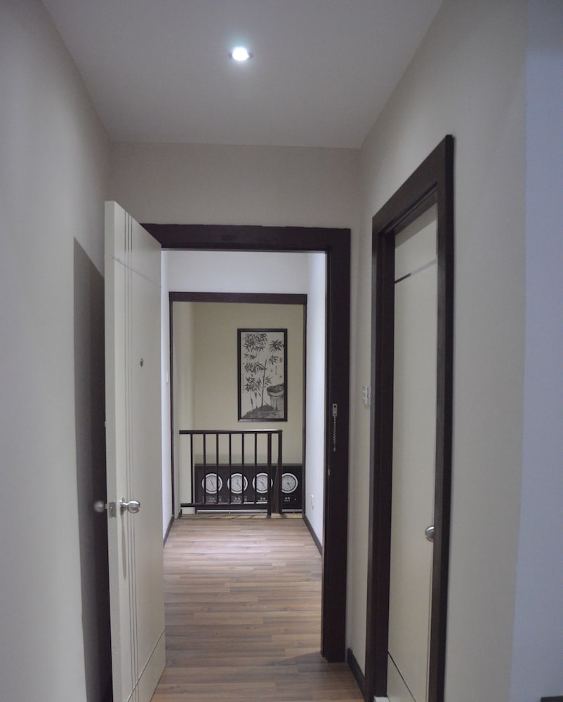 Фото Qu Lin Resident