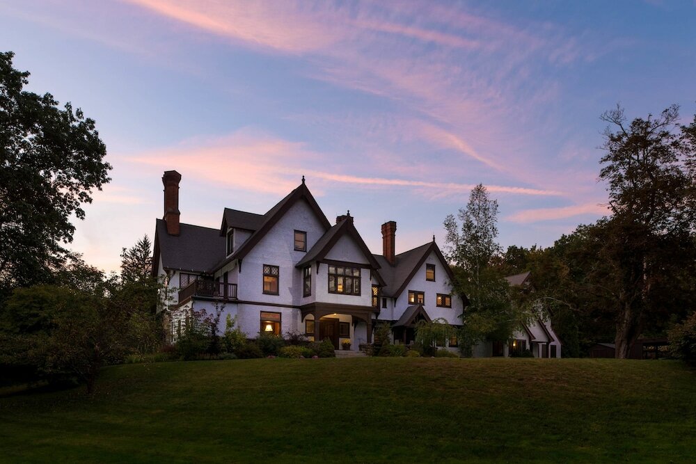 Фото Manor House Inn