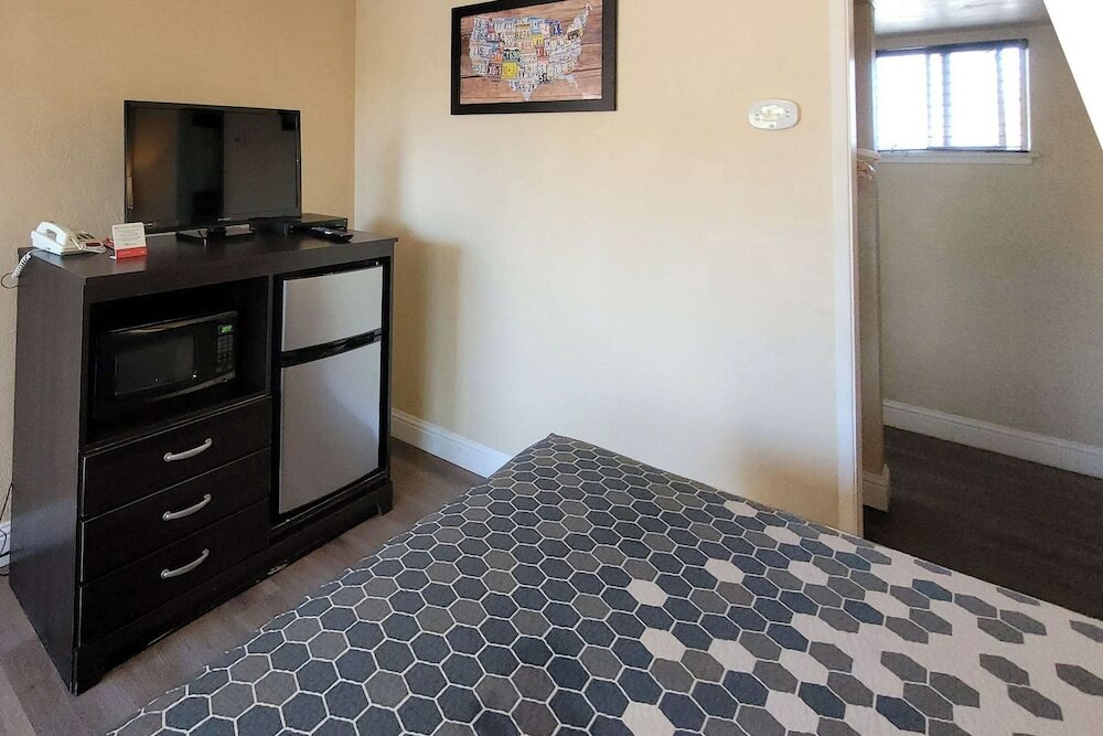 Фото Econo Lodge Sacramento Convention Center