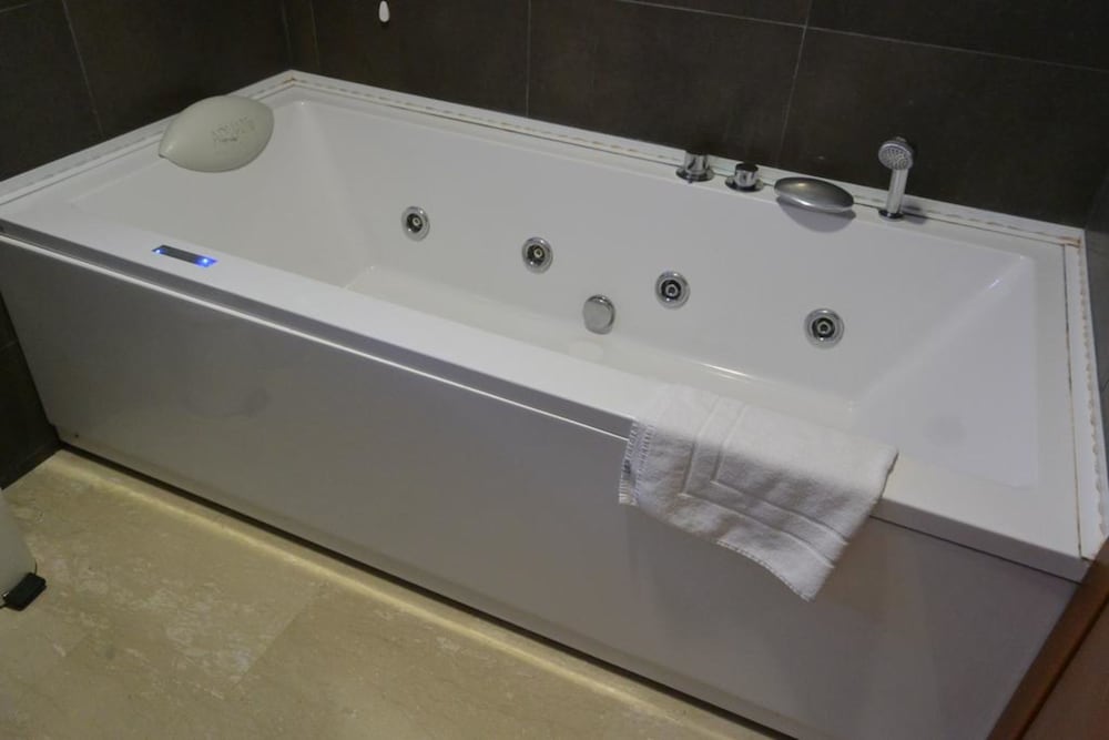 Фото Oasi Village Hotel